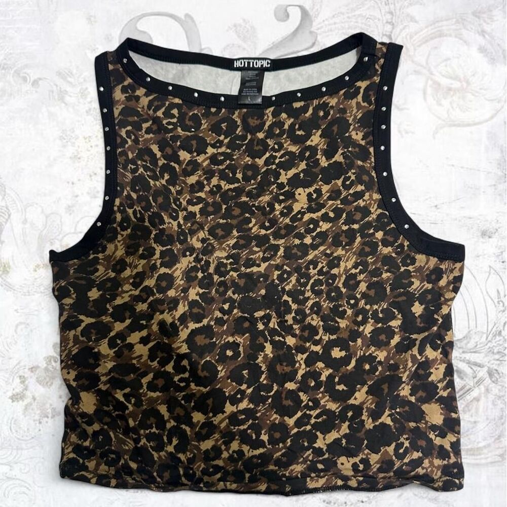 Hot-topic Women's multi Crop-top